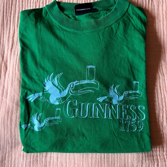 Lovely Day For Guinness Beer Stout Toucan Bird Factory 1759 Green Shirt XL RARE - Picture 1 of 8